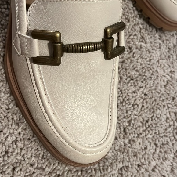 ZODIAC Gemma Loafer Size 9‎ like new!! - Picture 6 of 10